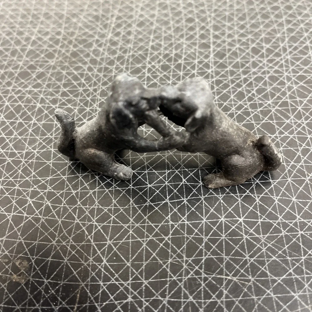 VINTAGE Cast Iron 2 Lab Dogs Playing DOGS KISSING PAPERWEIGHT ADORABLE Rare